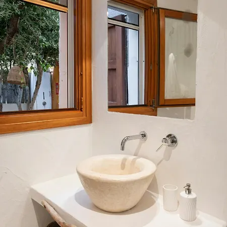 Surf House With Views Of Maddalena Archipelago * سان باسكوالي